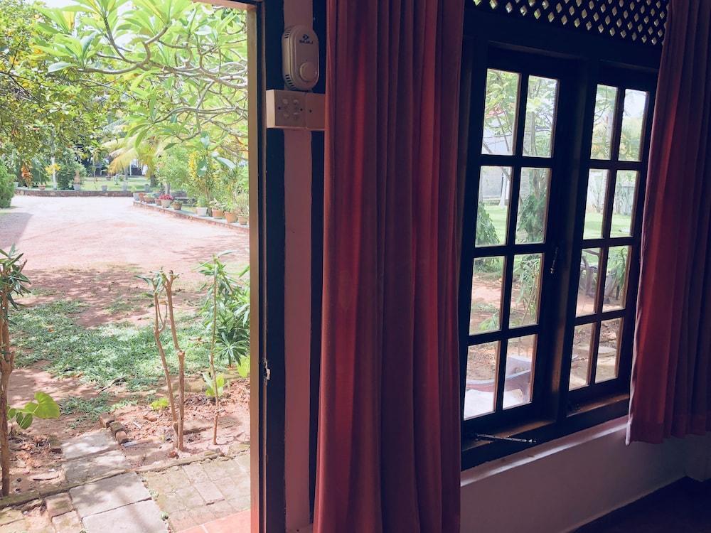 Hotel Lagoon Paradise Negombo Ngoại thất bức ảnh