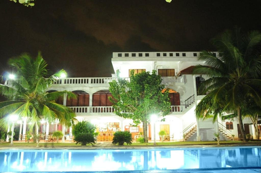 Hotel Lagoon Paradise Negombo Ngoại thất bức ảnh