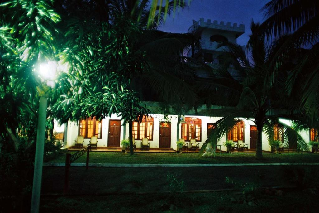 Hotel Lagoon Paradise Negombo Phòng bức ảnh