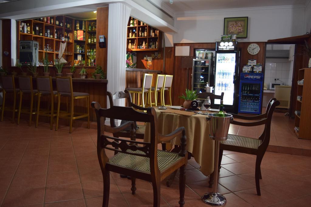Hotel Lagoon Paradise Negombo Ngoại thất bức ảnh