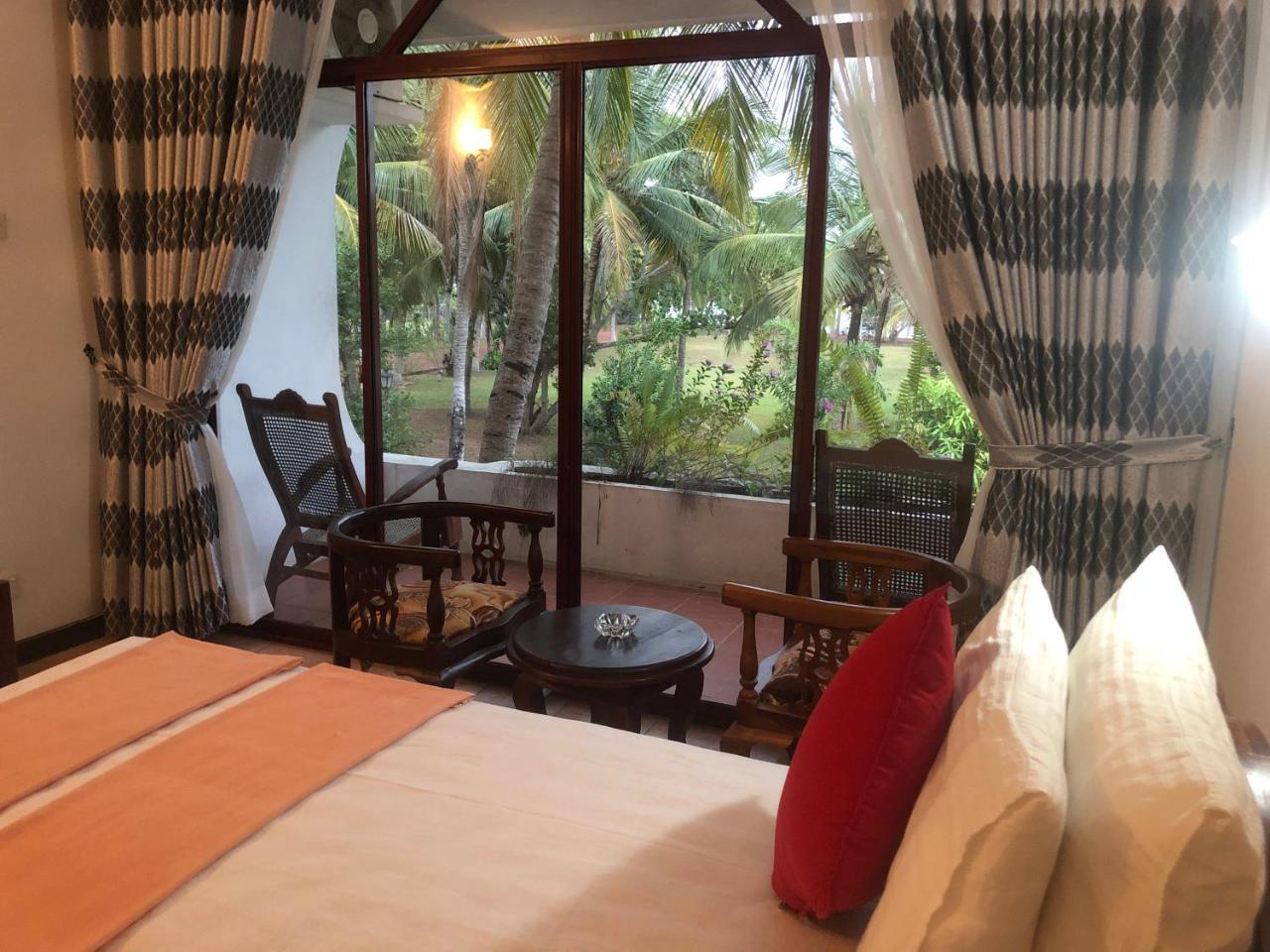 Hotel Lagoon Paradise Negombo Ngoại thất bức ảnh
