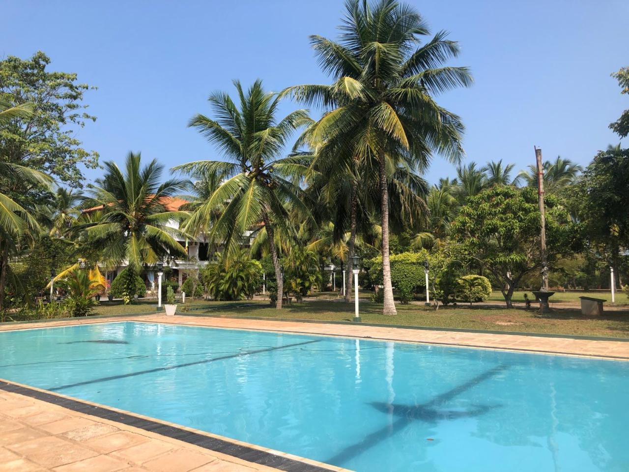 Hotel Lagoon Paradise Negombo Ngoại thất bức ảnh