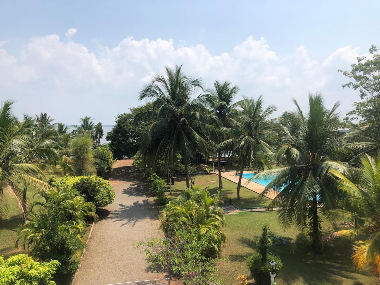 Hotel Lagoon Paradise Negombo Ngoại thất bức ảnh